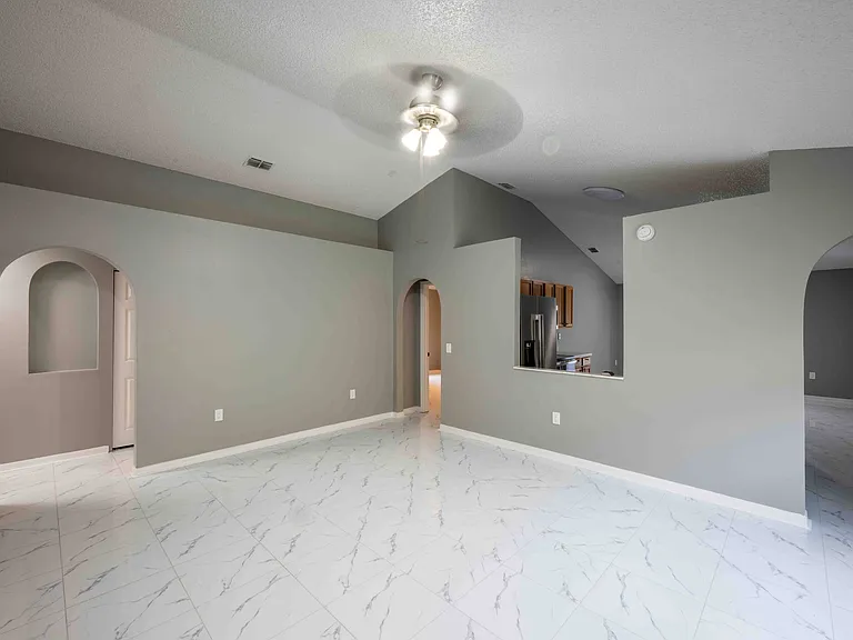 6920 Playpark Trl — Photo 14