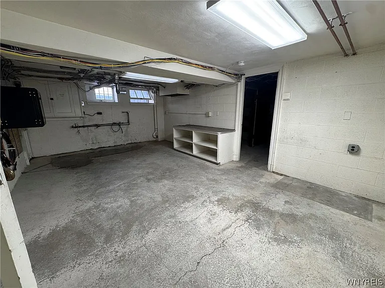 77 W Humboldt Pkwy #B — Photo 30