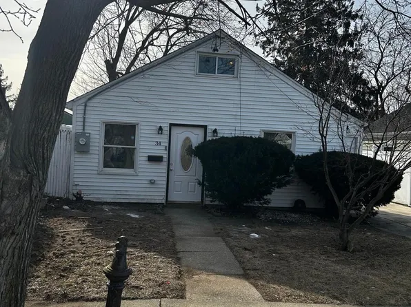 34 Roosevelt Street, Hempstead, NY 11550