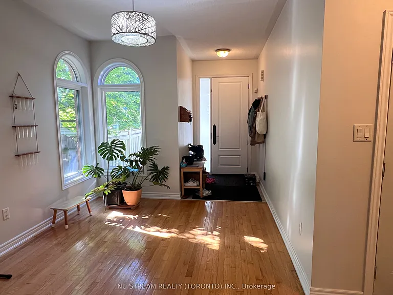 195 Cabernet Rd — Photo 2