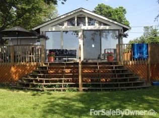 459 E Shore Dr, Whitmore Lake, MI