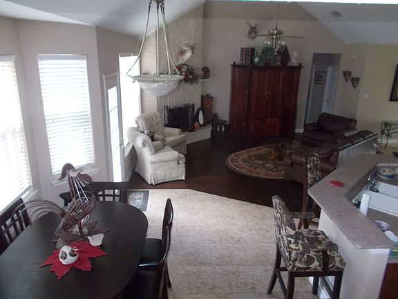 5th image of 301 Woodland Trl