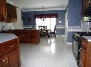 213 Oakmont Dr, Kernersville, NC 27284