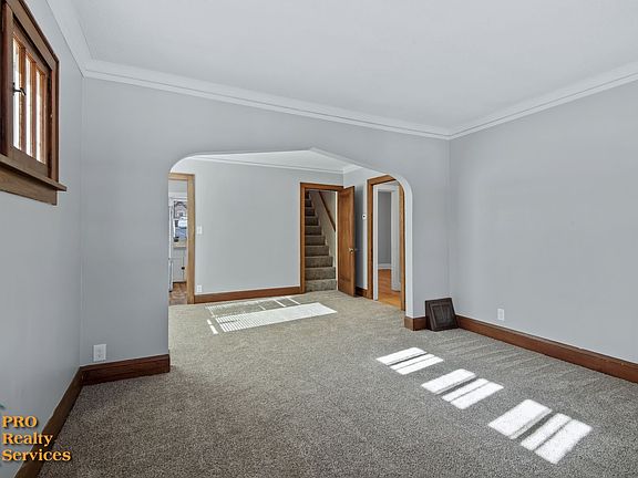 2nd image of 4334 45th Ave S