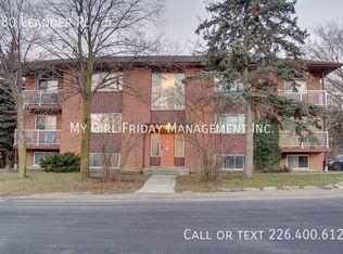 480 Leander Pl #5, Kitchener, ON N2K1N5