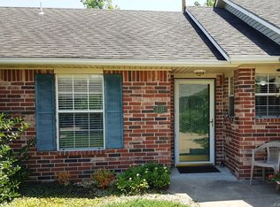 1431 W Evergreen Ln, Claremore, OK 74017