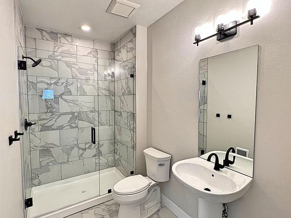 3rd image of 3327 N Tejon St #16211575