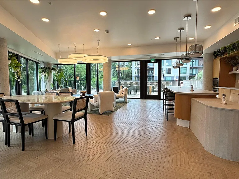 2209 S 1st St #322 — Photo 30
