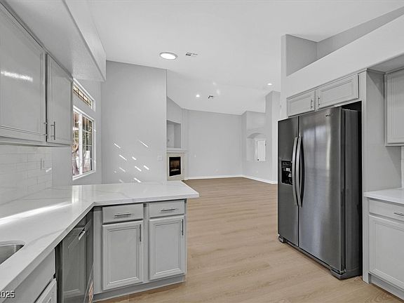 5th image of 5551 Kildare Ct