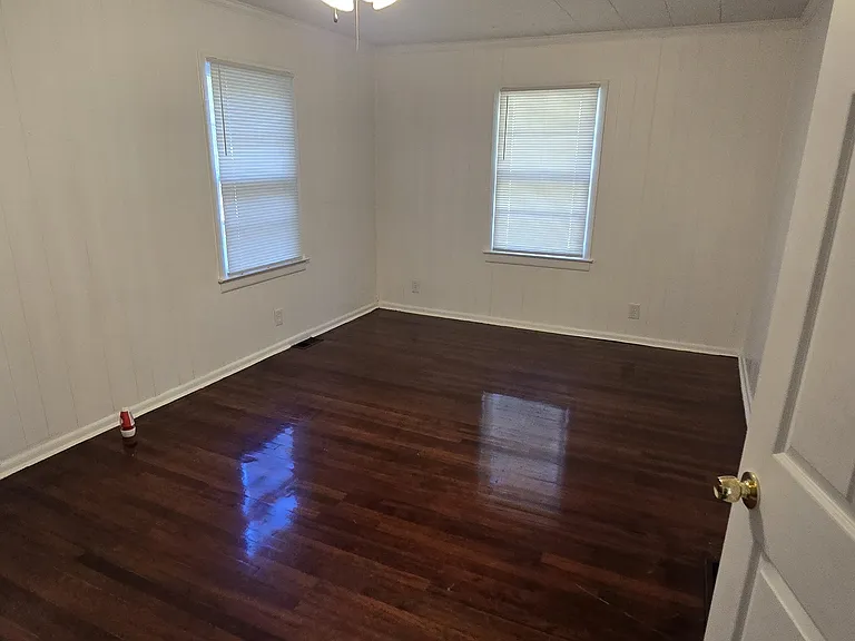 4085 Canby Ln — Photo 3