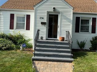 214 Cityview Ave, Bridgeport, CT 06606