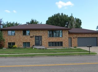 226 W Reno Ave, Bismarck, ND 58504