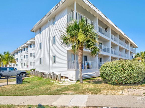 3rd image of 400 Plantation Rd #2105