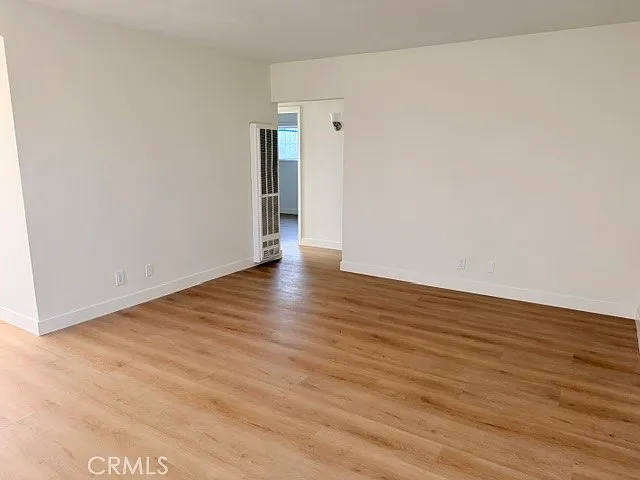2 bed, 1.0 bath, 873 sqft, $2,990 — Photo 4