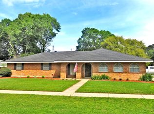 100 Cicero Cir, Lafayette, LA 70508