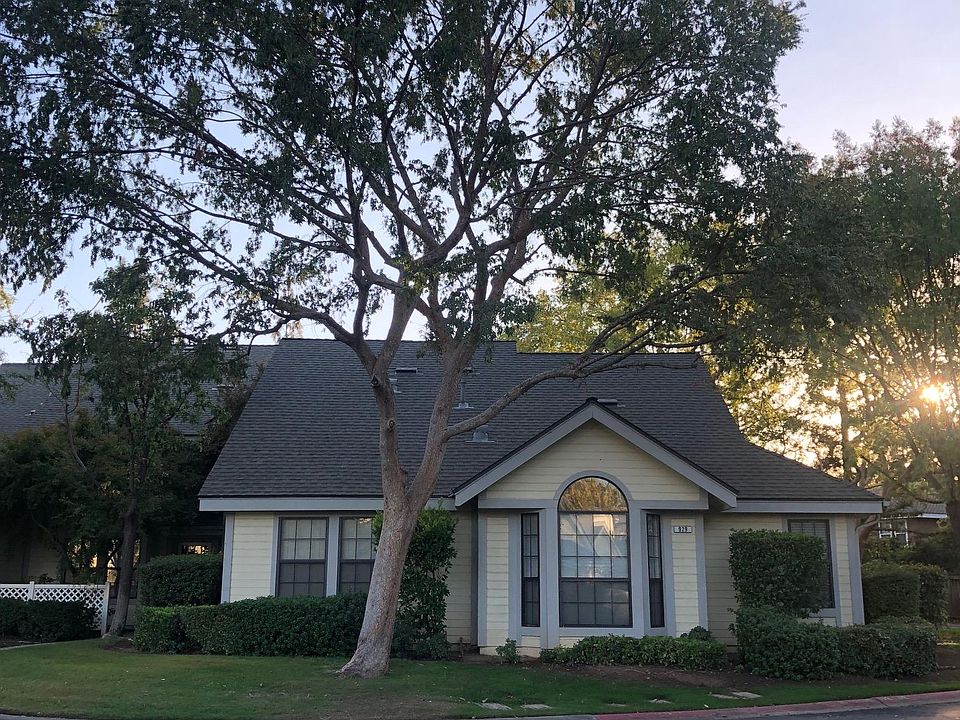 1st image of 929 E Foxhill Dr