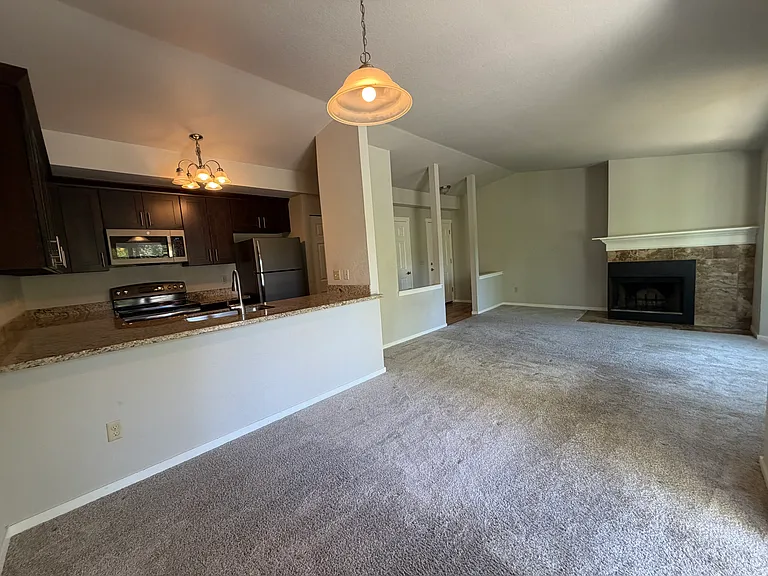 280 NW Holly St #6 — Photo 104