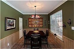 3rd image of 1527 Autumnmist Dr