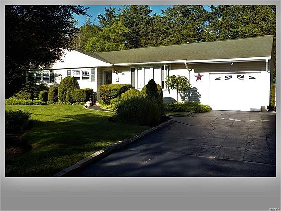 2nd image of 301 2nd Ave