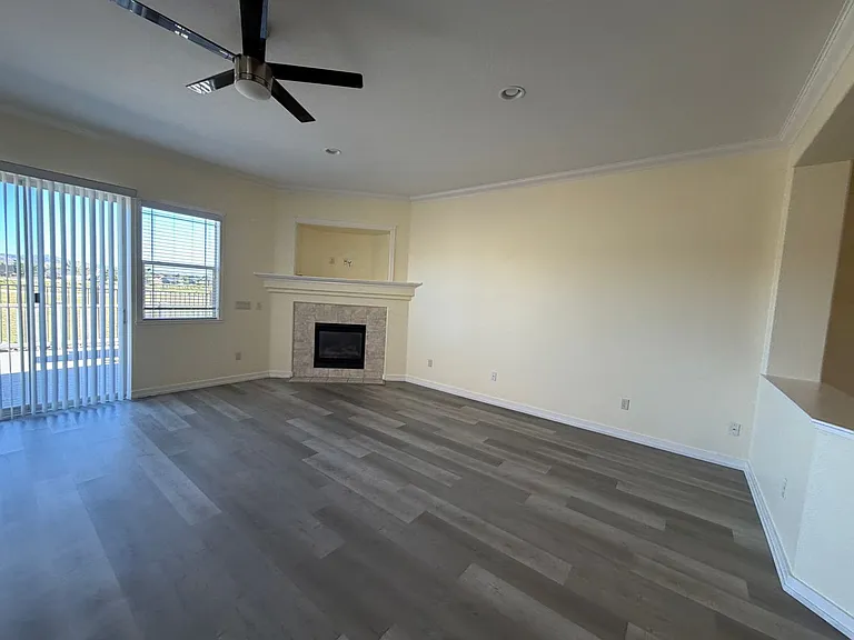 1041 Turnberry Dr — Photo 8