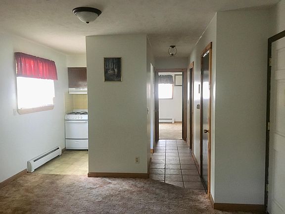 2nd image of 1008 Sheryl Ln APT 1