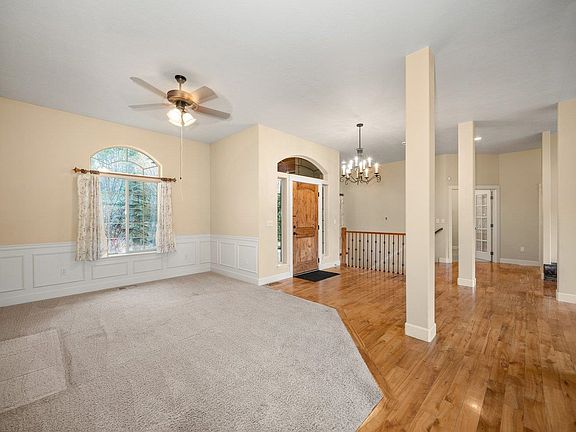 4th image of 28916 N River Estates Dr