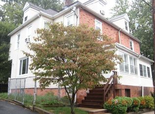 1590 Oliver St, Rahway, NJ 07065