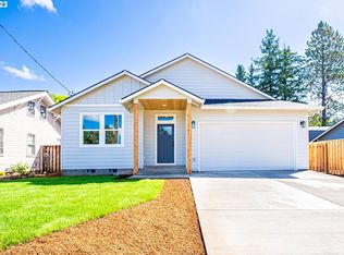 244 SE Currin St, Estacada, OR 97023