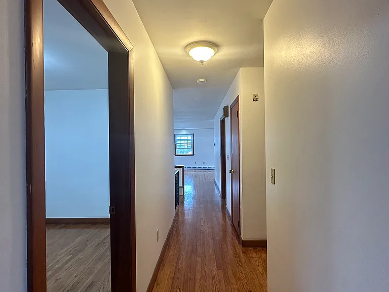 152 Evarts St — Photo 11