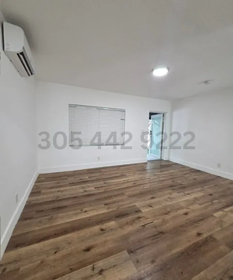 1650 SW 3rd St #3 — Photo 12