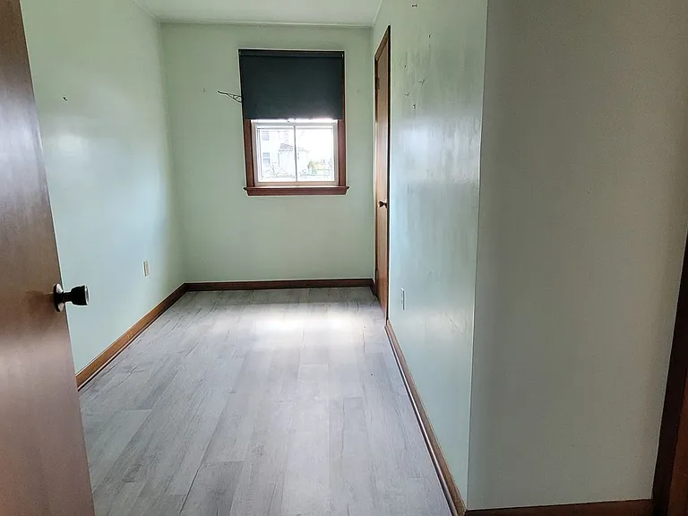 331 Newport Rd — Photo 12