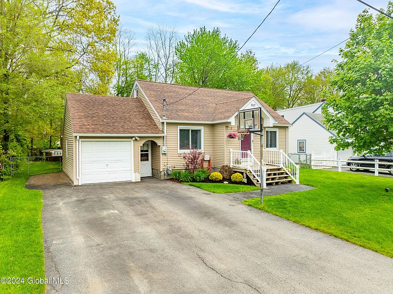 2nd image of 327 Howell Street