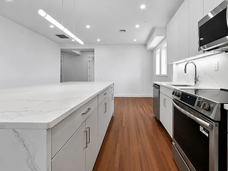 20 Terrace Pl #PENTHOUSE — Photo 12