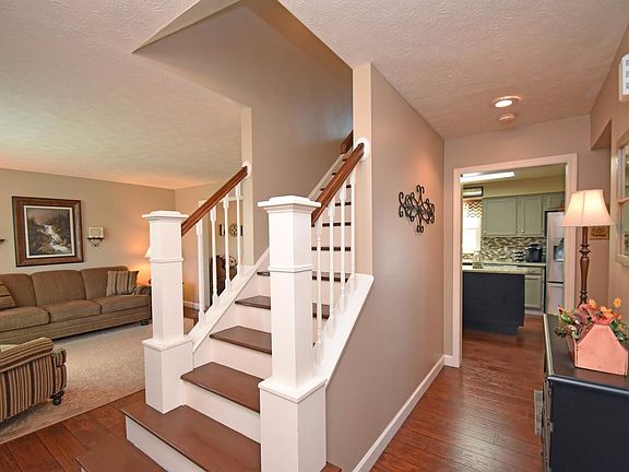 2nd image of 8200 Indian Summer Way