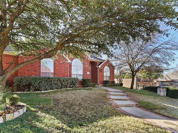 3rd image of 7407 Yellowstone Dr