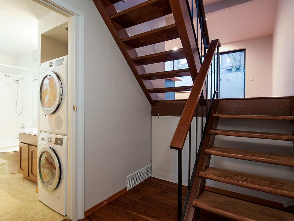 1st image of 10109 NE 12th St #16