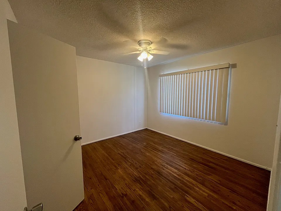 1959 Cedar Ave #1