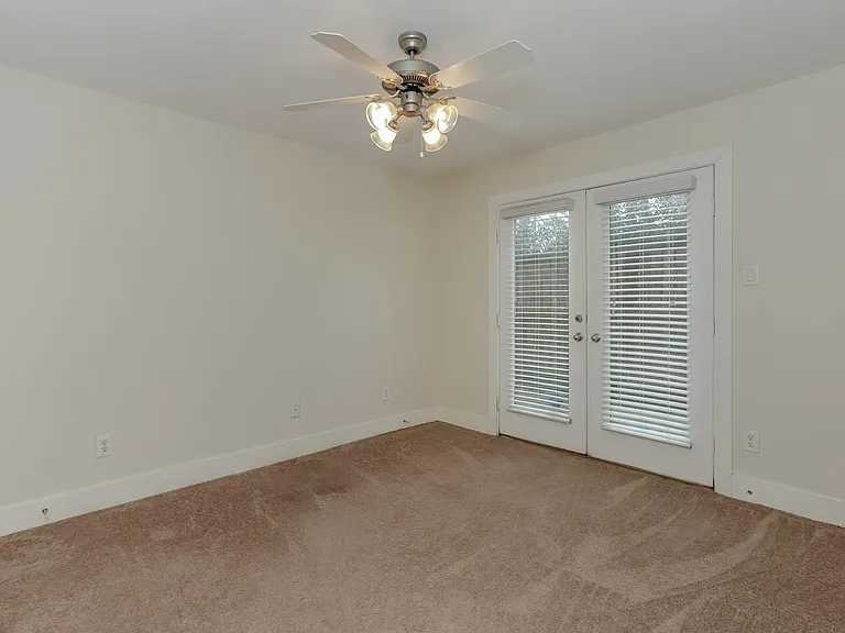 2705 Rutland St #B — Photo 18