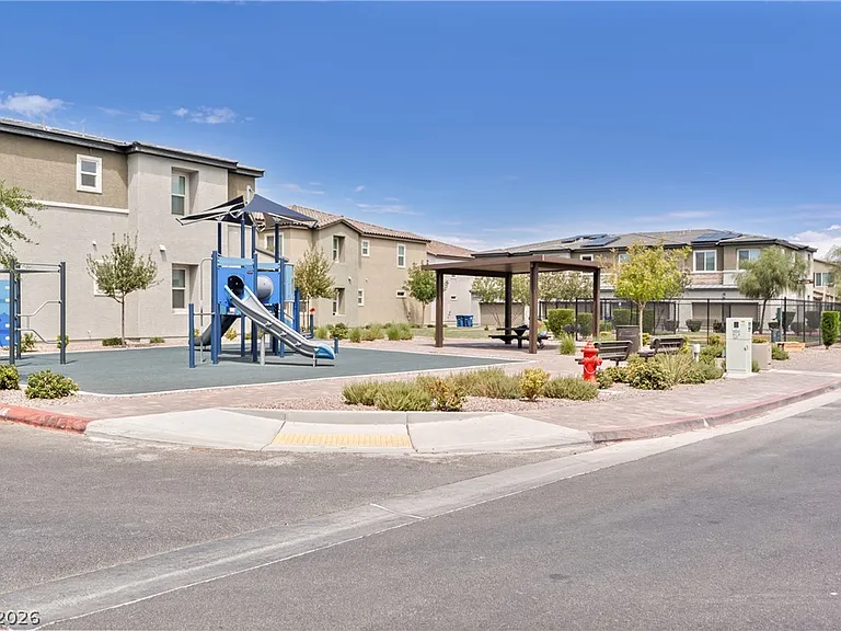 222 Krameria Ave — Photo 16