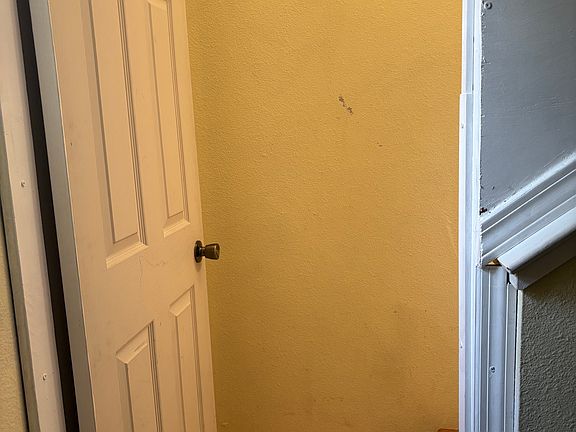 2nd image of 2715 Newhall St