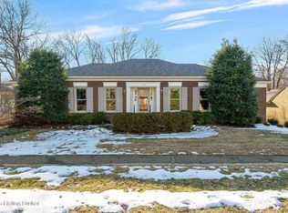 2004 Bainbridge Row Dr, Indian Hills, KY 40207
