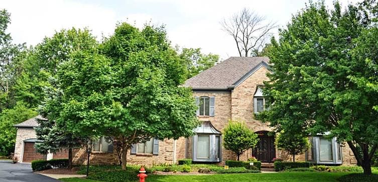 1st image of 670 Townsend Ct