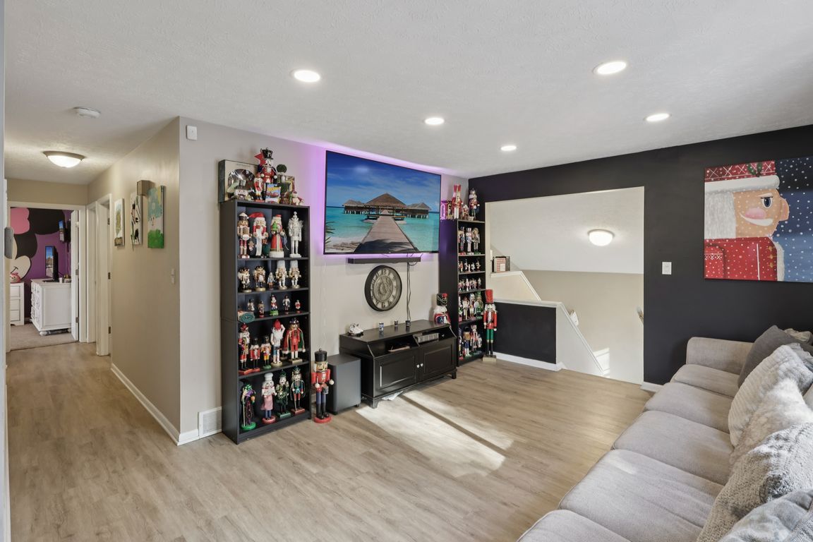 next background image