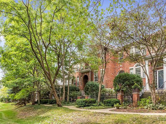 2nd image of 838 Shandrew Dr #0