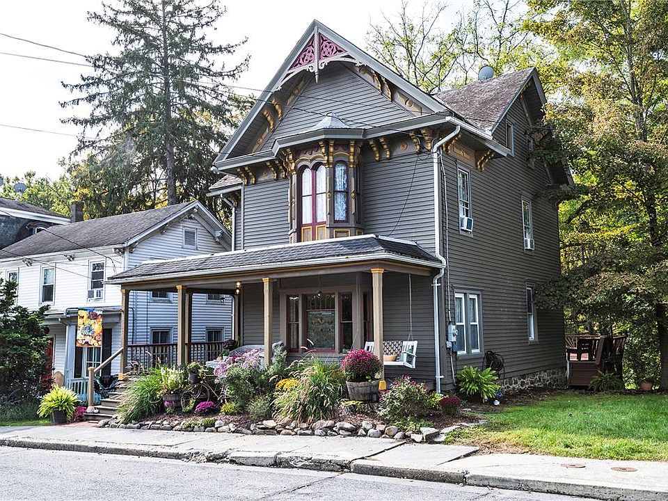1st image of 527 Delaware Ave