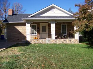 5251 N Carlin Springs Rd, Arlington, VA 22203