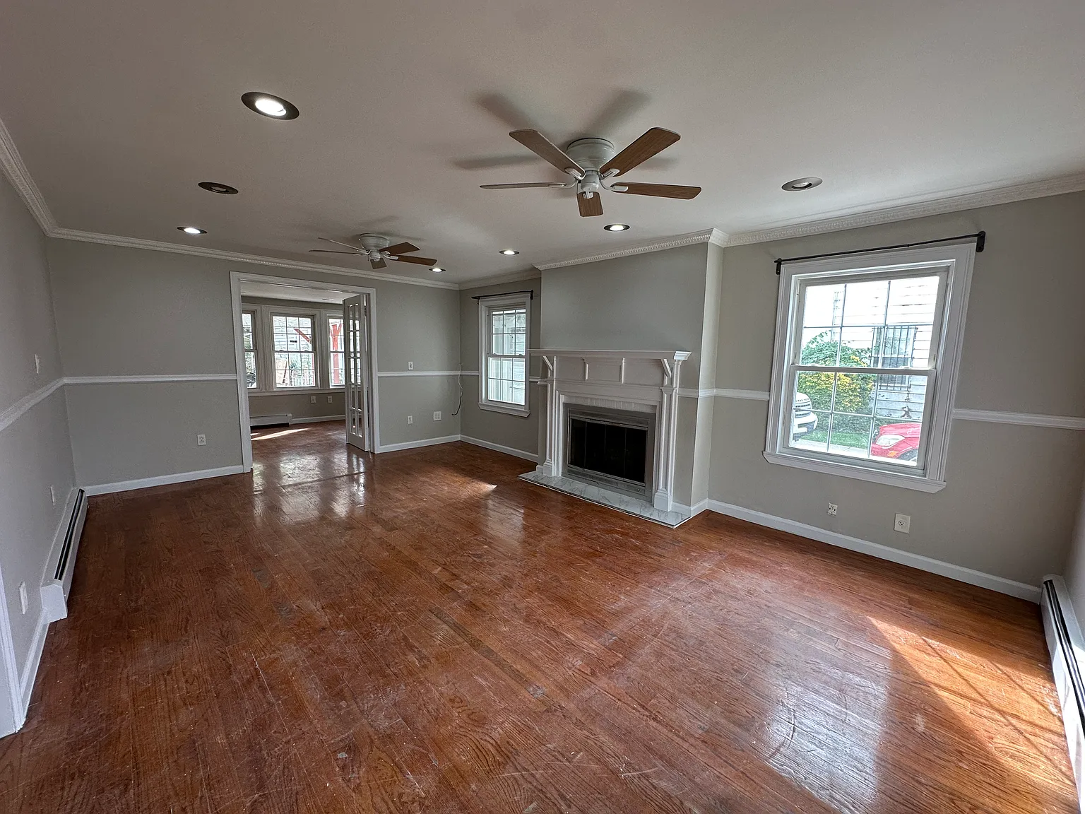 7 bed, 2713 sqft, $6,999 — Photo 3