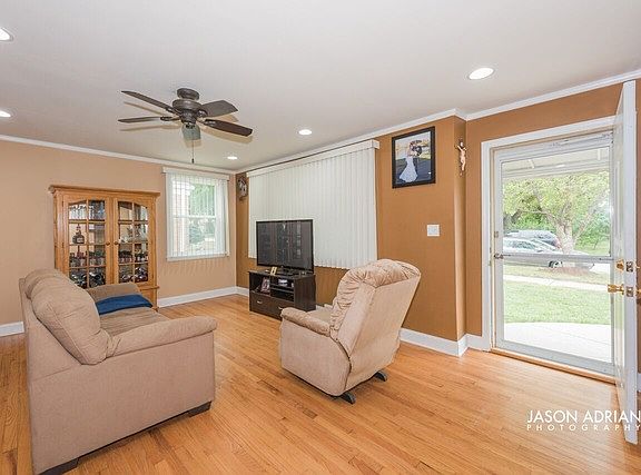 4th image of 3519 Lombard St
