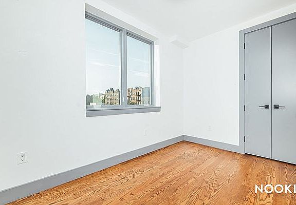 4th image of 1014 Carroll St APT 4A