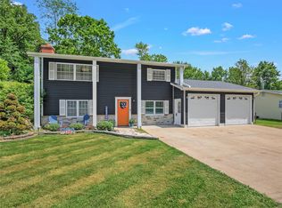 5709 Janet Ln, High Ridge, MO 63049